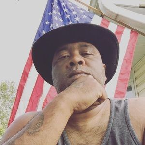 Meet your Posher, Surujdeo